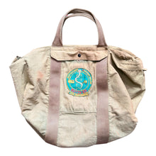 Load image into Gallery viewer, Vietnam War U.S. Marine Corps Flight Bag – Wyatt B. Pedigo MCAS Rose Garden, Nam Phong Thailand MATCU-62