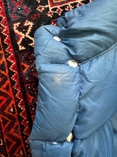 Load image into Gallery viewer, 1970s North Face Down Vest Medium