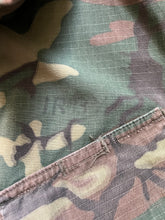 Load image into Gallery viewer, Vietnam 1968 USMC ERDL Camouflage Jungle Jacket IRBY