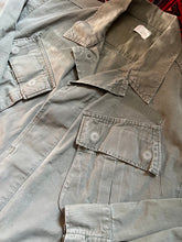 Load image into Gallery viewer, 1970 Vietnam War U.S. Army Jungle Jacket Small Short