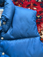 Load image into Gallery viewer, 1970s North Face Down Vest Medium