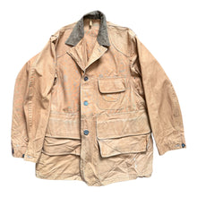 Load image into Gallery viewer, Vintage Hunting Jacket 40R