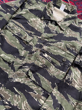 Load image into Gallery viewer, 1980s Tiger Stripe Shirt