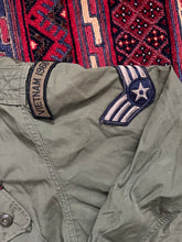 Load image into Gallery viewer, 1964 USAF 1st Pattern Jungle Jacket Senior Airman Thompson