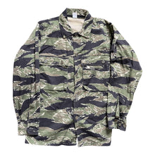 Load image into Gallery viewer, 1980s Tiger Stripe Shirt