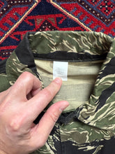 Load image into Gallery viewer, 1980s Tiger Stripe Shirt