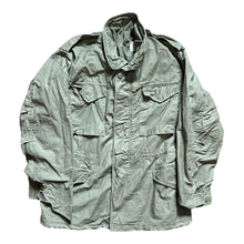 Load image into Gallery viewer, 1968 M65 Cold Weather Field Jacket Medium Regular