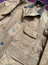 Load image into Gallery viewer, Vintage Hunting Jacket 40R
