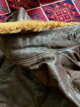 Load image into Gallery viewer, WWII USN M422 Flight Jacket