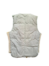 Load image into Gallery viewer, 1960s Eddie Bauer Down Quilted Vest 38