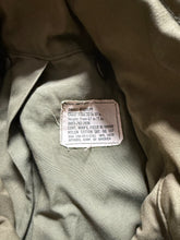 Load image into Gallery viewer, 1969 U.S. Army M65 Field Jacket Small Regular