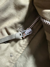 Load image into Gallery viewer, 1969 U.S. Army M65 Field Jacket Small Regular
