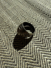 Load image into Gallery viewer, WWII USMC Souvenir Ring