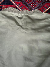 Load image into Gallery viewer, 1968 U.S. Army Flying Man’s Intermediate Type MA-1 Jacket Gerea