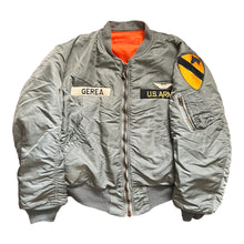Load image into Gallery viewer, 1968 U.S. Army Flying Man’s Intermediate Type MA-1 Jacket Gerea
