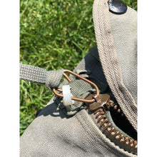 Load image into Gallery viewer, 1979 Flyers Kit Bag Siddle