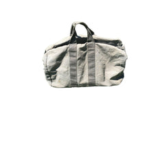 Load image into Gallery viewer, 1979 Flyers Kit Bag Siddle