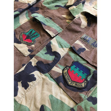Load image into Gallery viewer, 1999 U.S. Air Force Woodland Camouflage BDU Air Combat Command