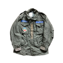 Load image into Gallery viewer, 1973 USAF M-65 Cold Weather Field Jacket Winscott