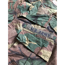 Load image into Gallery viewer, 1968 U.S. Army 101st Airborne and 82nd Airborne ERDL Jungle Jacket