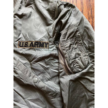 Load image into Gallery viewer, 1968 USAF Army Flying Man's Light Zone L2-B Jacket Berry
