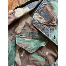 Load image into Gallery viewer, 1983 U.S. Army Woodland Camouflage M-65 Field Jacket Major James 1st Army