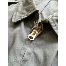 Load image into Gallery viewer, 1970 Vietnam War Army Green Water Repellent Jacket AG 274