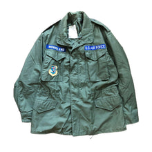 Load image into Gallery viewer, 1973 USAF M-65 Cold Weather Field Jacket Strategic Air Command