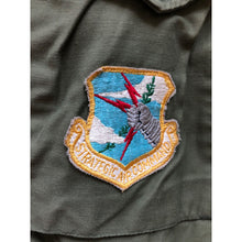 Load image into Gallery viewer, 1973 USAF M-65 Cold Weather Field Jacket Strategic Air Command