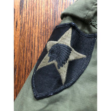 Load image into Gallery viewer, 1971 M-65 Cold Weather Field Jacket 2nd Infantry and 3rd Army Corps