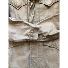 Load image into Gallery viewer, WWII U.S. Army M-1943 Field Jacket Small Short