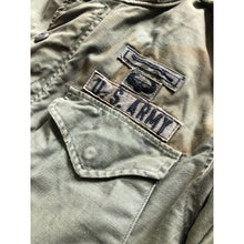 Load image into Gallery viewer, Vietnam U.S. Army M-65 Cold Weather Field Jacket Air Assault and CIB Patch