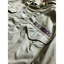 Load image into Gallery viewer, Vintage 1976 U.S. Army M-65 Cold Weather Field Jacket
