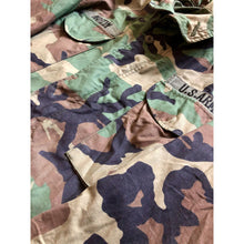 Load image into Gallery viewer, Vintage 1994 Woodland Camouflage M-65 Field Jacket