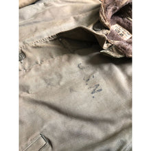 Load image into Gallery viewer, WWII USN Deck Jacket Size 40