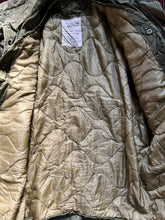 Load image into Gallery viewer, 1977 U.S. Air Force M65 Jacket Alaskan Air Command