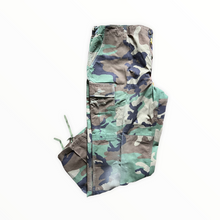 Load image into Gallery viewer, 1994 Woodland Camouflage Combat Trousers Large Short