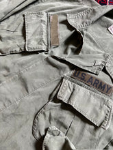 Load image into Gallery viewer, 1969 1st Cavalry Division Jungle Jacket