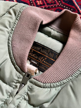Load image into Gallery viewer, 1980s Eddie Bauer Goose Down Quilted Vest
