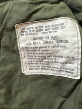 Load image into Gallery viewer, Vietnam War Jungle Jacket Small Regular
