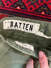 Load image into Gallery viewer, Vietnam War Sateen OG-107 Type 1 Pants Batten 32x33
