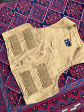 Load image into Gallery viewer, Vintage Red Head Hunting Vest
