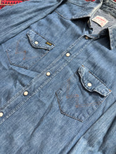 Load image into Gallery viewer, 1960s Wrangler Denim Western Shirt Extra Long Tails
