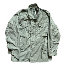 Load image into Gallery viewer, 1968 M65 Cold Weather Field Jacket Medium Regular
