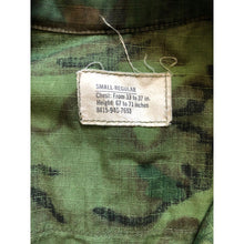 Load image into Gallery viewer, 1969 Green Dominant ERDL Camouflage Jungle Jacket Small Regular
