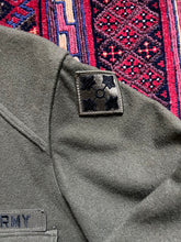 Load image into Gallery viewer, U.S. Army 4th Infantry Korean War OG-108 Wool Shirt Behrenhausen
